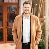 人徳のある男女の特徴8選。多くの人が慕う人...