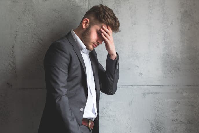 情緒不安定な男の特徴18選 気分の浮き沈み 感情の起伏が激しい彼氏などへの対処法 Smartlog