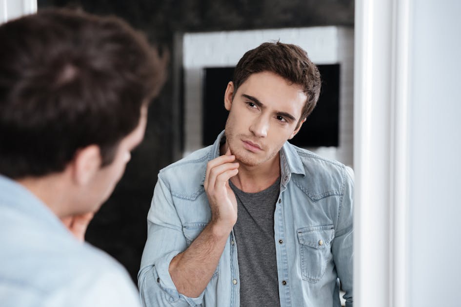 自分の顔が嫌いな心理 原因とは 自分の外見に自信を持つ方法を解説 Smartlog