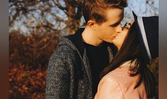 キスが長い男性の心理&特徴。好きな...