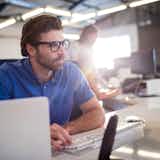 仕事にプレッシャーを感じる人の特徴とは?辛い時を乗り越える方法を解説
