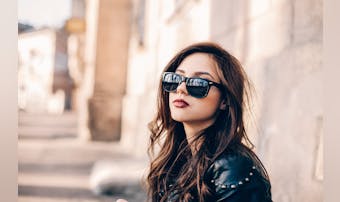 承認欲求が強い女性の心理と特徴。自...