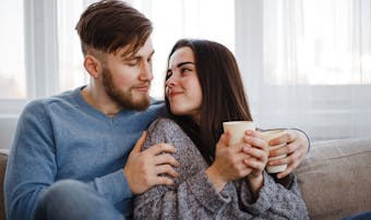 お姫様抱っこの限界体重は何kg お姫様抱っこをする男性心理と女性からお願いするコツとは Smartlog