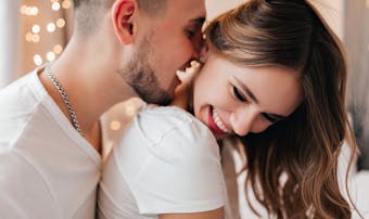 キスの場所でわかる意味とは 25の部位別で変わる男女の心理を解説 Smartlog キスの場所でわかる意味とは 25の部位別で変わる男女の心理を解説 Smartlog