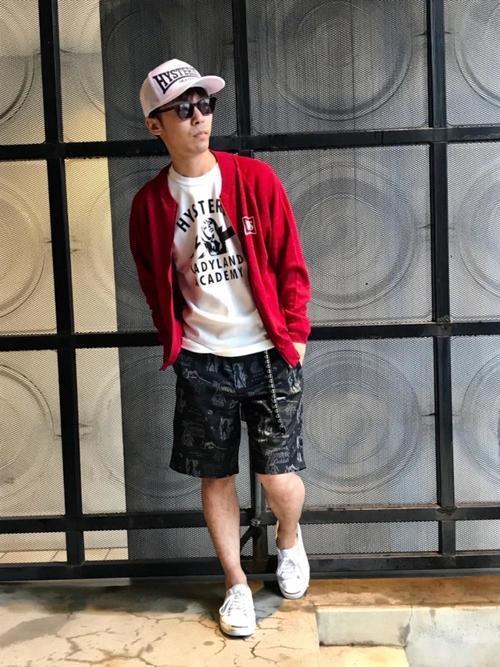 赤のカーディガンはクールに着こなしたい 人気のメンズコーデ5選 Smartlog