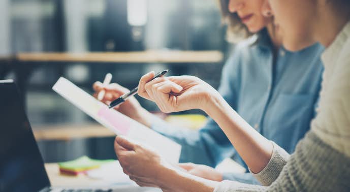 男性が 気になる女性 や 職場の好きな人 にとる態度 脈ありサイン個を大公開 Smartlog 男性が 気になる女性 や 職場の好きな人 にとる態度 脈ありサイン個を大公開 Smartlog