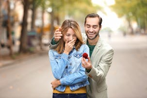 男女別 結婚したい理由は何 将来を意識するきっかけとタイミングを紹介 Smartlog