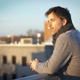"50代男性"の恋愛対象に入るには?好む女...
