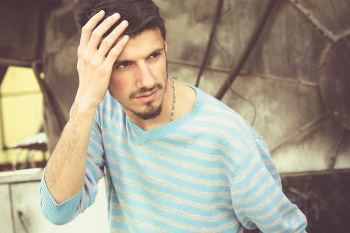 拗ねる大人の心理 原因とは 拗ねた時に出る行動を男女別に解説 Smartlog 拗ねる大人の心理 原因とは 拗ねた時に出る行動を男女別に解説 Smartlog