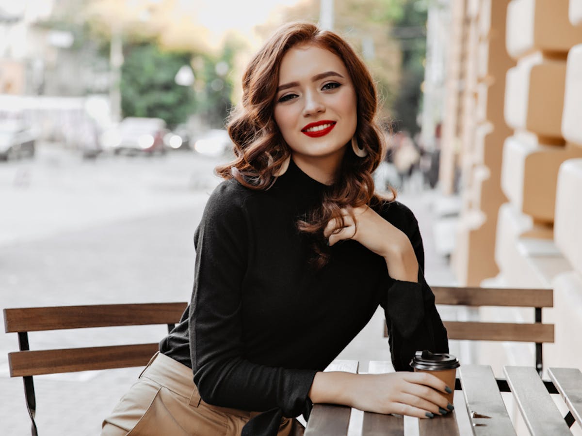 癒し系女子 の特徴10選 男にモテる癒し系になる方法を7つ伝授 Smartlog 癒し系女子 の特徴10選 男にモテる癒し系になる方法を7つ伝授 Smartlog