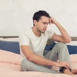 会社を“ずる休み”する最適な理由とは?当日欠勤する時の連絡方法を解説