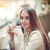 本物の“清楚”な女性とは?清楚系ビッチとの...