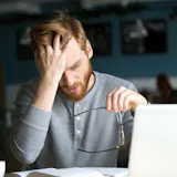 仕事でミスばかりする人の特徴。失敗を減らす...