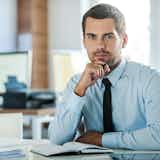 無表情な人の心理・特徴・原因。感情を表に出さない男女との上手な関わり方とは