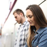 不倫が辛い女性へ。不倫する4つのリスク&関...