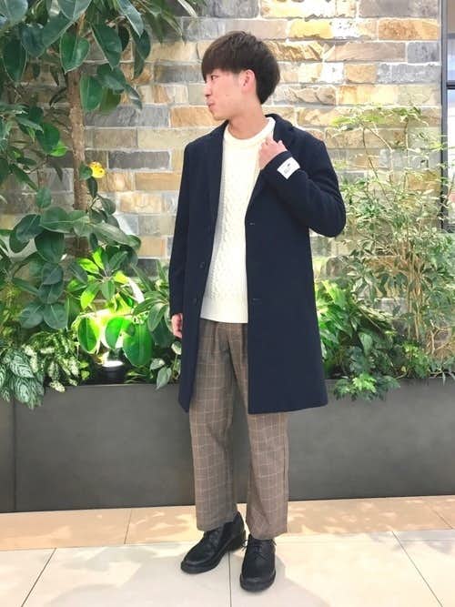 上品で爽やかな服装に仕上がる 白ニットのメンズ着こなしコーデ術 Smartlog 上品で爽やかな服装に仕上がる 白ニットのメンズ着こなしコーデ術 Smartlog