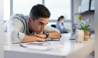 人間関係に疲れた原因とは?辛いスト...