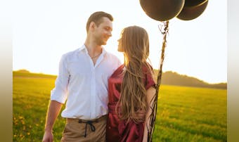「愛してるよ」と言う男性心理とは?...