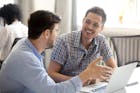 トーク力が高い人の特徴とは？会話力を鍛える...