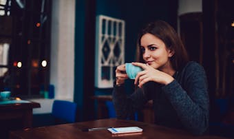 告げ口する人の心理 特徴とは 職場で告げ口を聞いた時の対処法を解説 Smartlog