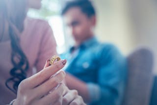 目移りする男女の理由とは？目移りしちゃう癖を直す“効果的な方法”を解説