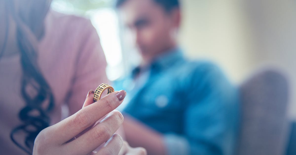 目移りする男女の理由とは 目移りしちゃう癖を直す 効果的な方法 を解説 Smartlog 目移りする男女の理由とは 目移りしちゃう癖を直す 効果的な方法 を解説 Smartlog