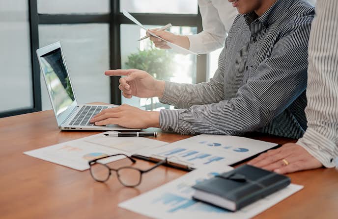 頑固な人の9つの心理的特徴や原因 説得する方法から賢い付き合い方まで解説 Smartlog 頑固な人の9つの心理的特徴や原因 説得する方法から賢い付き合い方まで解説 Smartlog