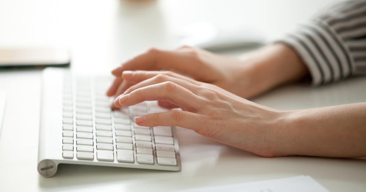 仕事に集中できない原因は 集中力を高めて 効率的 に仕事する方法を解説 Smartlog 仕事に集中できない原因は 集中力を高めて 効率的 に仕事する方法を解説 Smartlog