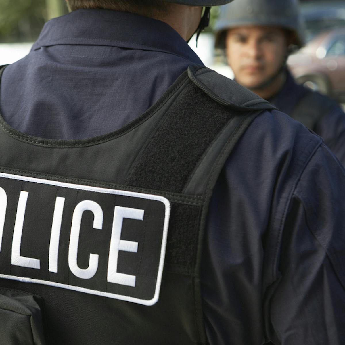 警察官を彼氏にするメリット デメリット 警察官の彼女あるあるや相性が良い女性の特徴 Smartlog 警察官を彼氏にするメリット デメリット 警察官の彼女あるあるや相性が良い女性の特徴 Smartlog