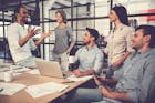 話しやすい人の13の特徴とは？話しかけられ...