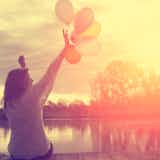 恋をして胸が苦しいのなぜ 好きな人が好きすぎて胸が痛い時の対処法を解説 Smartlog 恋をして胸が苦しいのなぜ 好きな人が好きすぎて胸が痛い時の対処法を解説 Smartlog