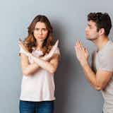 押し付けがましい人の心理&特徴。自分の意見をゴリ押しする人への正しい対処法とは?