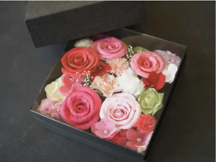 ホワイトデーにおすすめの花ギフト特集 お返しの意味や花言葉 種類 色とは Smartlog ホワイトデーにおすすめの花ギフト特集 お返しの意味や花言葉 種類 色とは Smartlog