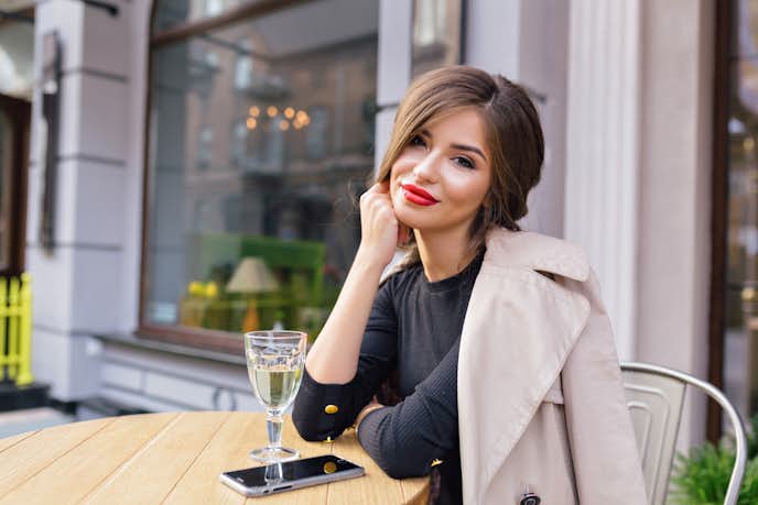 年上女性のデートの”いろは”｜成功する誘い方＆おすすめのデート場所を解説！ Smartlog