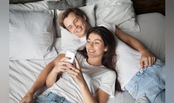 彼氏の家に泊まる時の注意点は?  ...