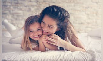 子供に好かれる人の特徴とは?子供に...