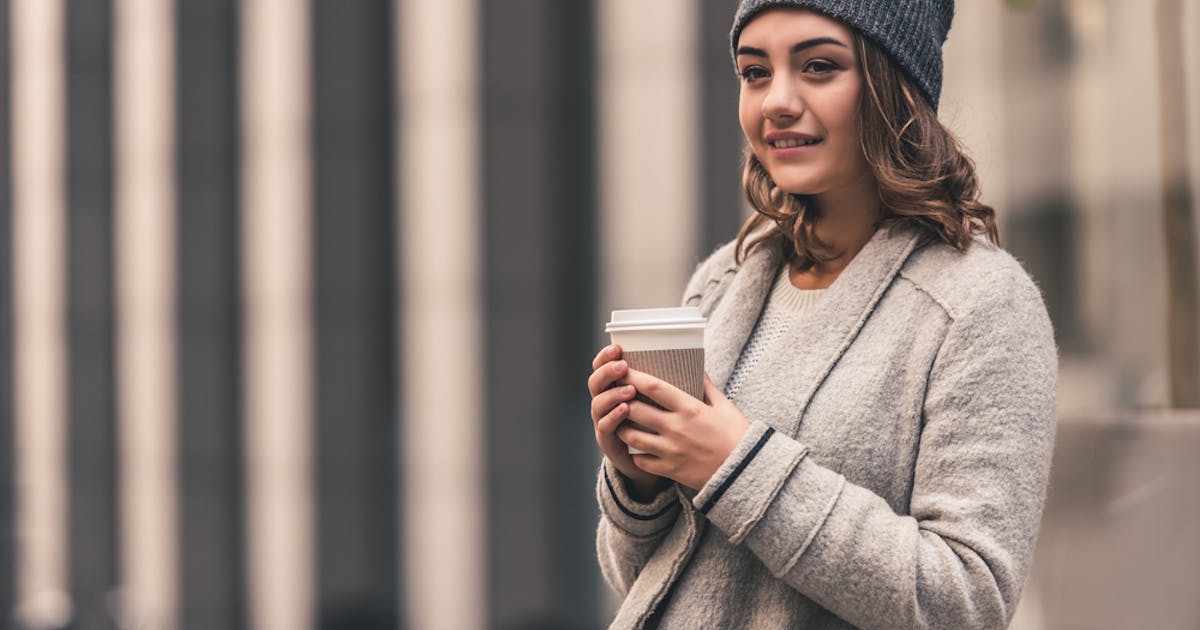 がたいがいい女はモテない 体格がいい女性が華奢に見えるコーデとは Smartlog がたいがいい女はモテない 体格がいい女性が華奢に見えるコーデとは Smartlog