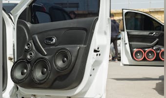 車用のおすすめbluetoothスピーカー 固定場所まで解説 セレクト By Smartlog 車用のおすすめbluetoothスピーカー 固定場所まで解説 セレクト By Smartlog
