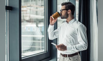がたいがいい男に惹かれるのは何で?...