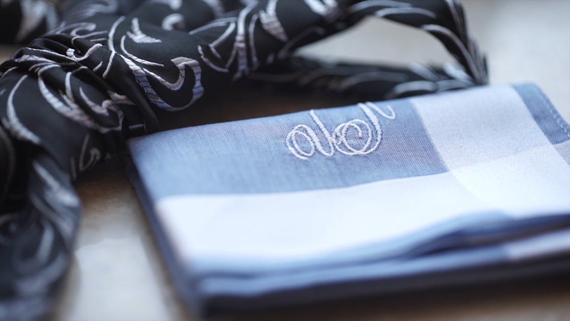 予算別 男性が喜ぶハンカチのプレゼント24選 人気のメンズブランド集 Smartlog 予算別 男性が喜ぶハンカチのプレゼント24選 人気のメンズブランド集 Smartlog