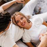 何年経っても“ずっと好きな人”の特徴5つ。忘れられない恋の対処法とは