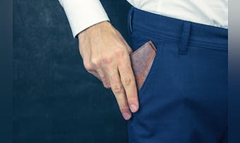 20代メンズに人気の財布ブランド特...