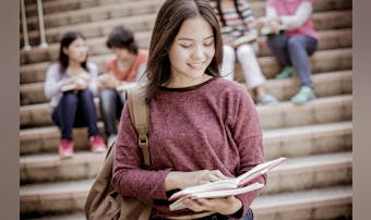 「童顔」とは?可愛い“幼な顔”女性...