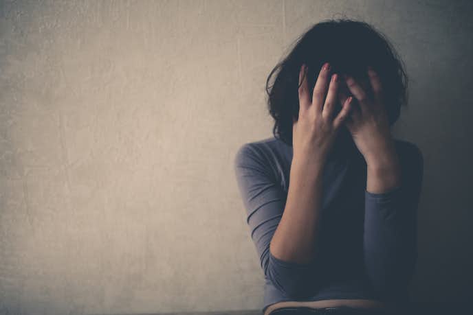 メンヘラ彼女の対処法8選 彼氏が知るべき上手な付き合い方や扱い方とは Smartlog メンヘラ彼女の対処法8選 彼氏が知るべき上手な付き合い方や扱い方とは Smartlog