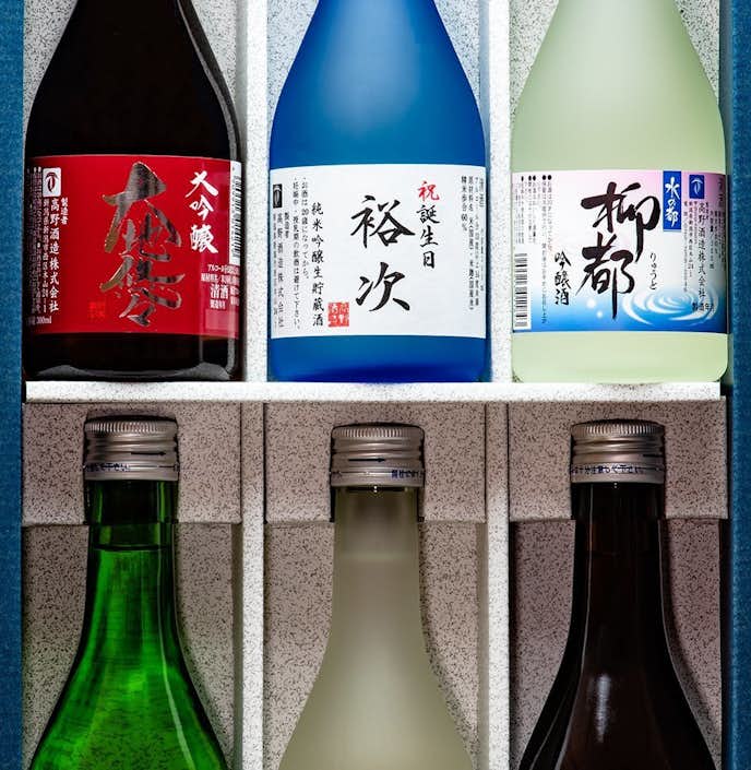 6種類の日本酒が飲み比べられるセット