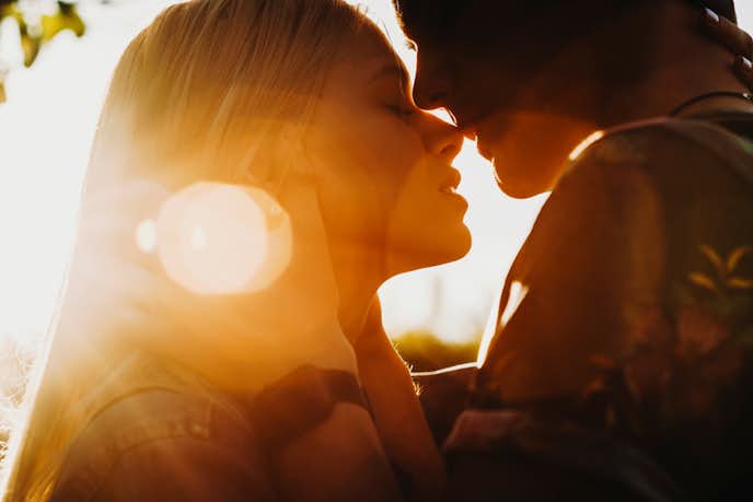 フレンチキス の意味とは 具体的なやり方 上手なキスのコツを解説 Smartlog
