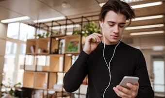 Iphone向けおすすめイヤホン マイク付きの高機能モデル10選 Smartlog Iphone向けおすすめイヤホン マイク付きの高機能モデル10選 Smartlog