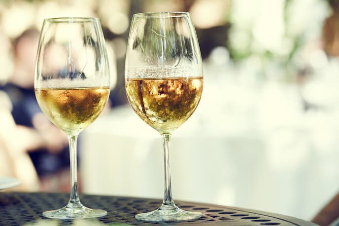 シャル皮下脂肪を減少させる食事法：アルコールの入ったワインドネのワイン