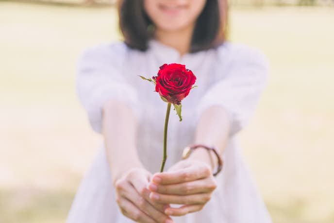 恋の病をチェックする14の診断 女性がかかる辛い恋の病の治し方とは Smartlog