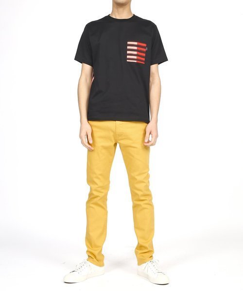 モノトーンばかりで飽きてない カラーパンツ着こなし見本5選 Smartlog